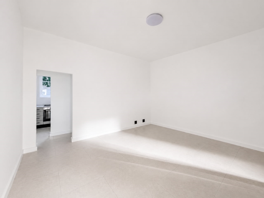 2 Bedroom Property for Sale in Sea Point Western Cape